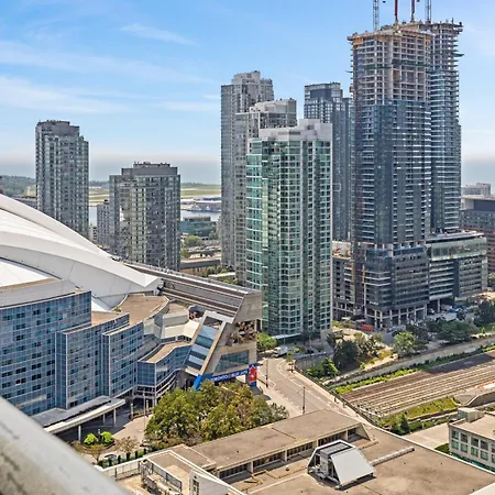 Lake Views And Rogers Centre - 4Beds - Free Parking